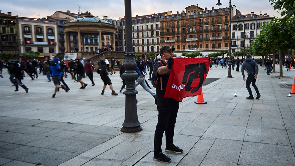 Fermín Sánchez Agurruza durante una de las protestas ilegales llevadas a cabo en Pamplona en favor del terrorista Patxi Ruiz. PABLO LASAOSA