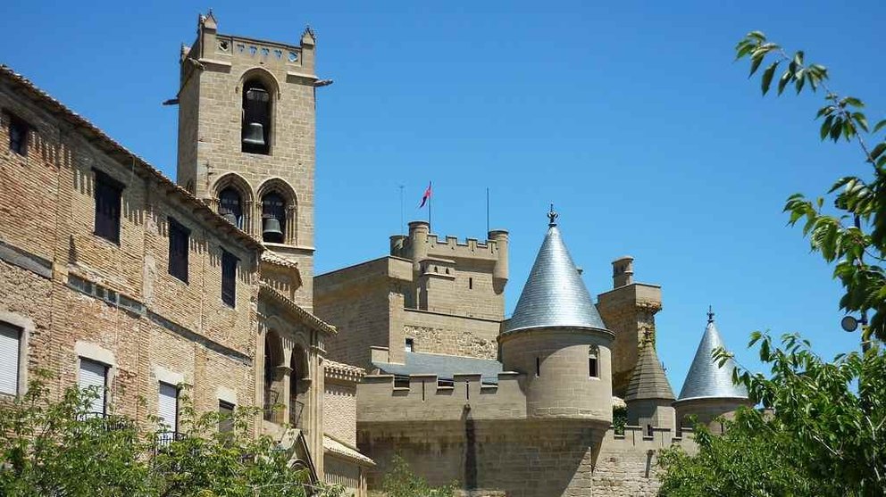 El Castillo de Olite es el principal reclamo turístico de la localidad medieval. Foto: Flickr.