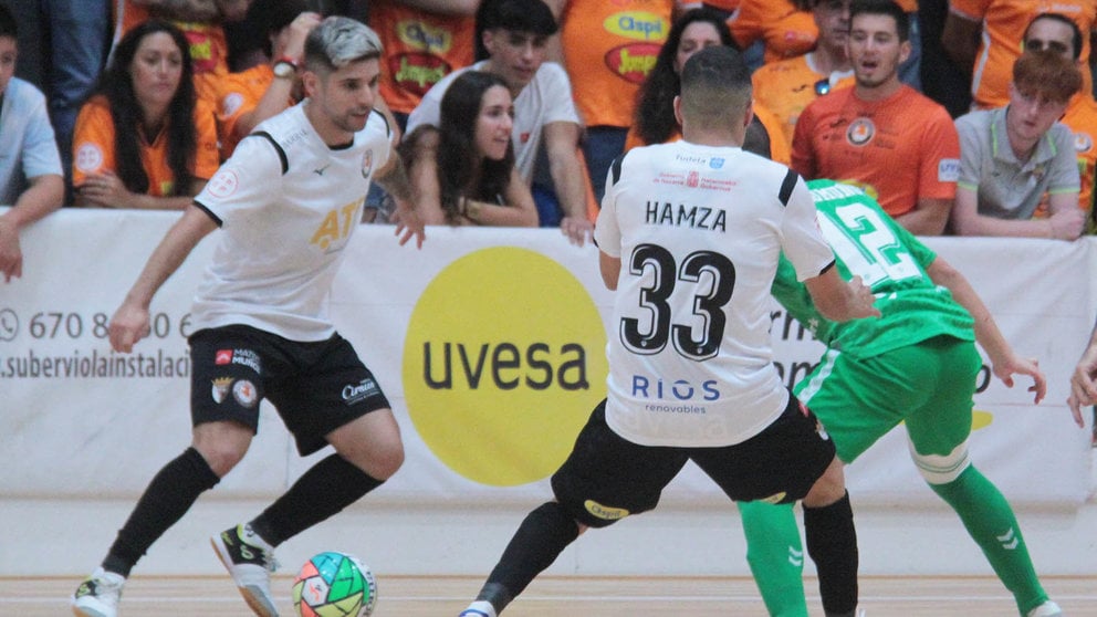 Partido de fútbol sala entre el Ribera Navarra y el Betis Futsal en Tudela.  @RiberaNavarraFS